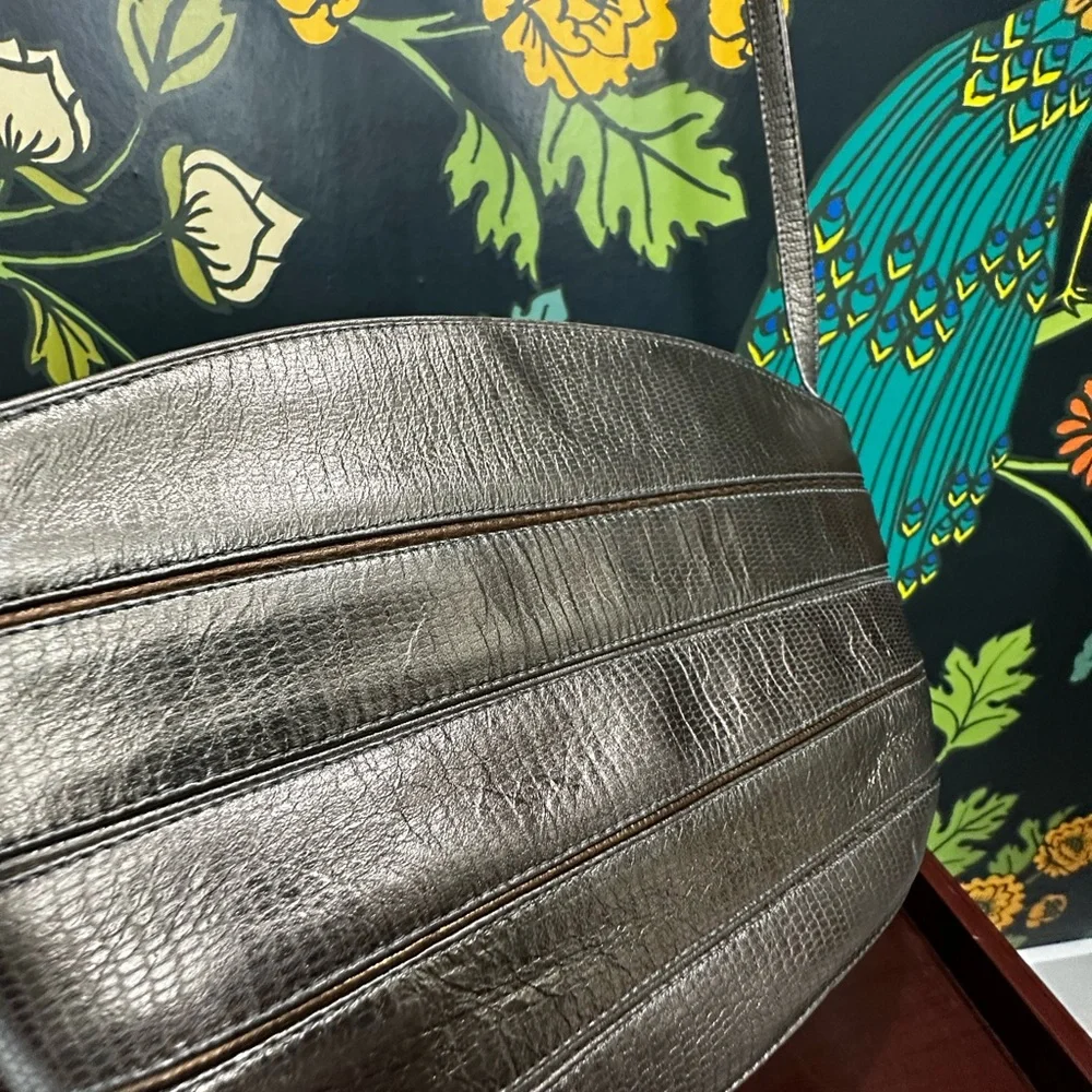 Vintage Sharif Silver Metallic Leather Shoulder / crossbody Bag – Made in USA